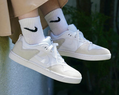 Nike SB white